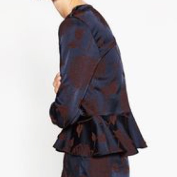 ZARA Woven Floral Top - Picture 4 of 8